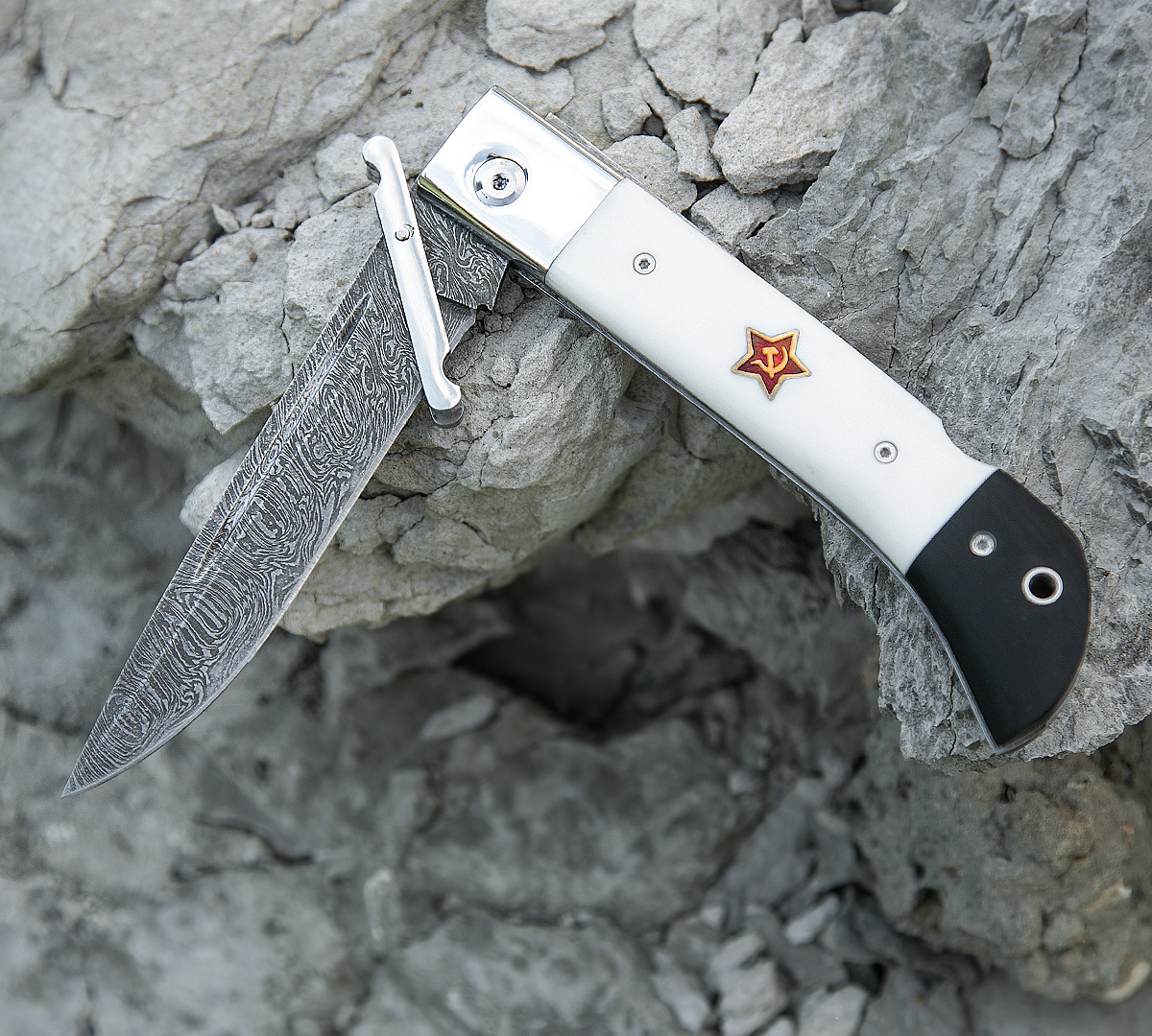 Складная Финка из дамасской стали