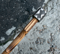 Топор из стали 9ХС с художественным оформлением