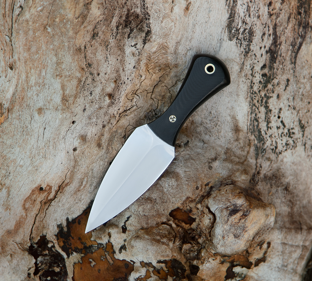 Тычковый нож из стали VG-10