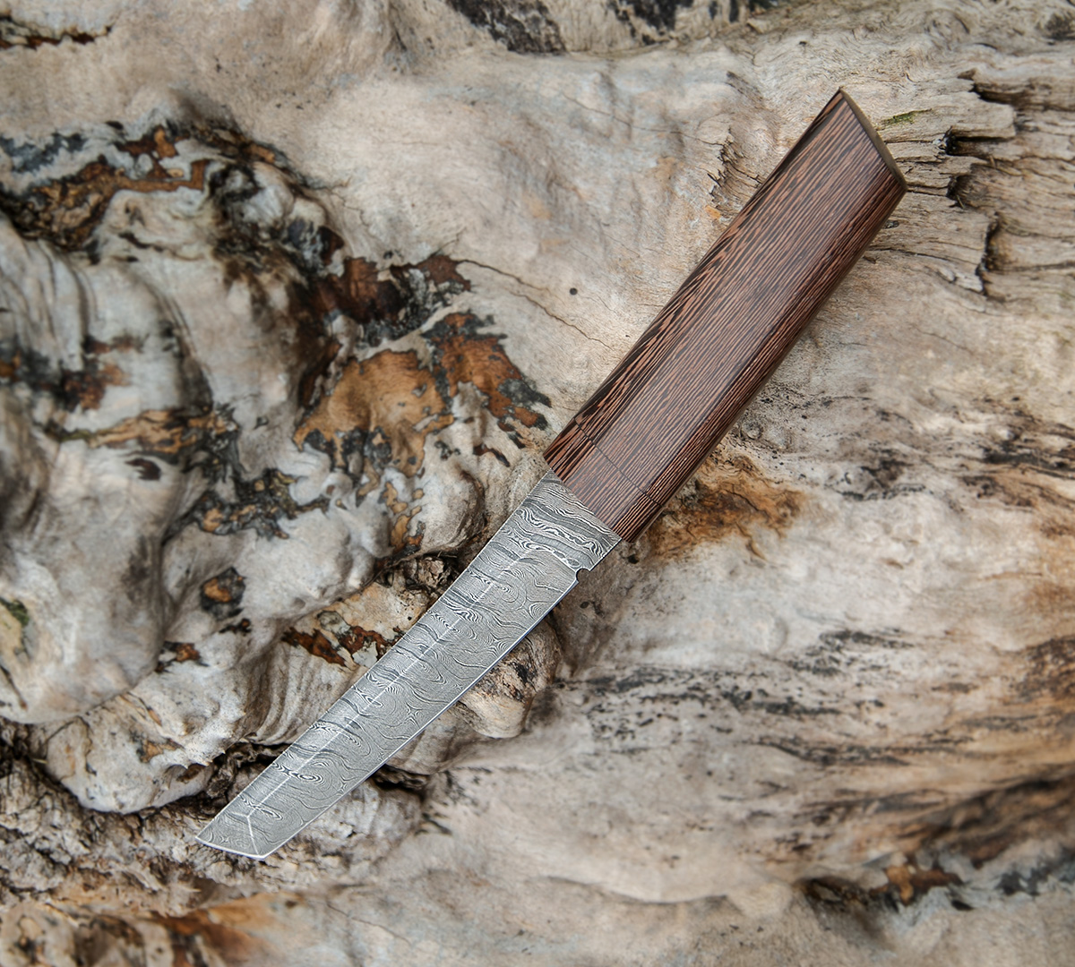 Нож Танто из дамасской стали
