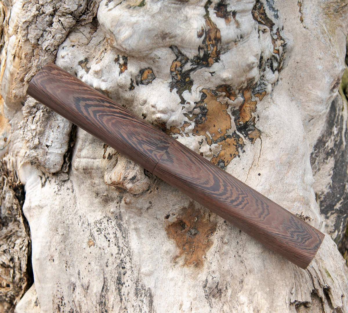 Нож с двумя клинками из булатной стали